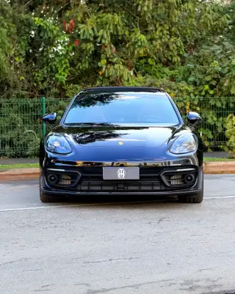 PORSCHE-PANAMERA-2022