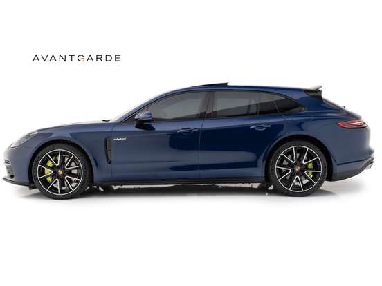 PORSCHE-PANAMERA-2019
