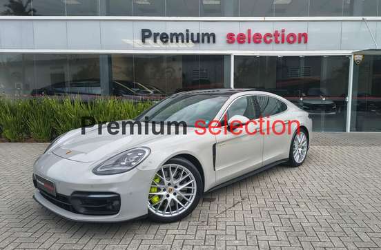 PORSCHE-PANAMERA-2020