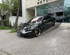 PORSCHE TAYCAN TURBO S ELÉTRICO PORSCHE TAYCAN TURBO S ELÉTRICO
