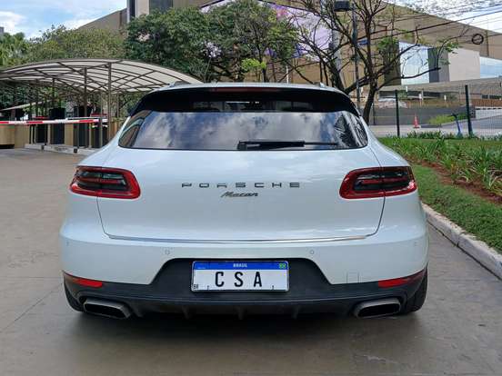 PORSCHE-MACAN-2.0 16V GASOLINA 4P AUTOMÁTICO PORSCHE-MACAN-2015