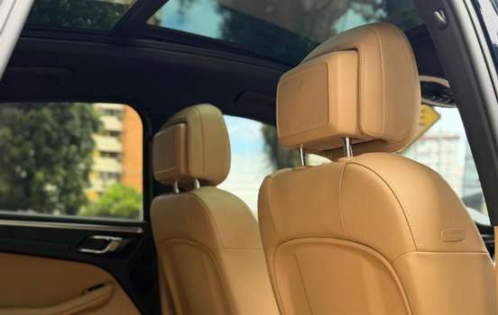 PORSCHE-MACAN-2017