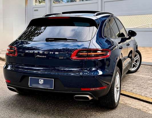 PORSCHE-MACAN-2017