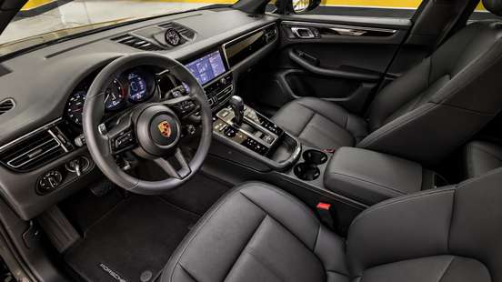PORSCHE-MACAN-2025