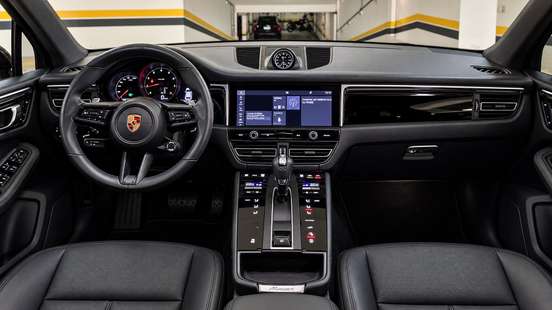 PORSCHE-MACAN-2025