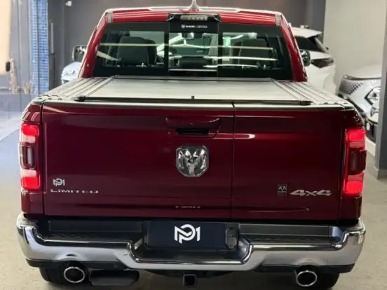 RAM-1500-5.7 V8 GASOLINA LIMITED CD 4X4 AUTOMÁTICO RAM-1500-2023