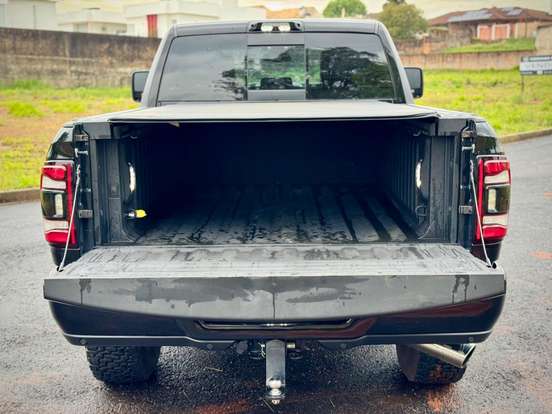 RAM-2500-6.7 I6 TURBO DIESEL LARAMIE CD 4X4 AUTOMÁTICO RAM-2500-2023