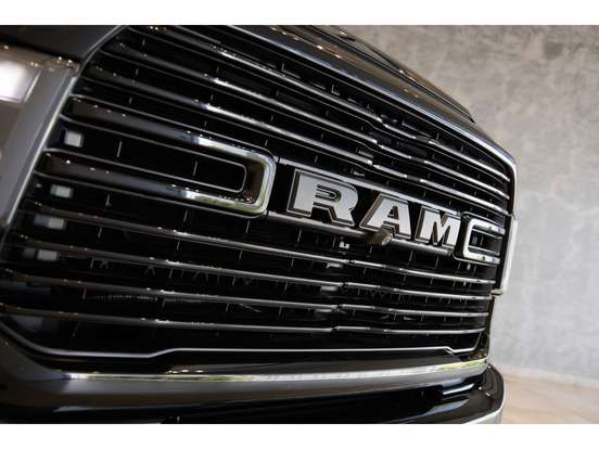 RAM-2500-6.7 I6 TURBO DIESEL LARAMIE CD 4X4 AUTOMÁTICO RAM-2500-2023