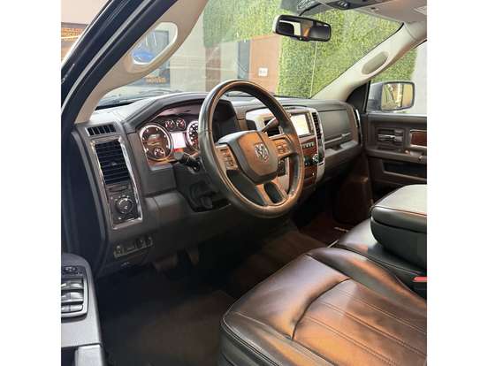 RAM-2500-6.7 LARAMIE 4X4 CD I6 TURBO DIESEL 4P AUTOMÁTICO RAM-2500-2012