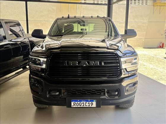 RAM 3500 6.7 I6 TURBO DIESEL LARAMIE CD 4X4 AUTOMÁTICO