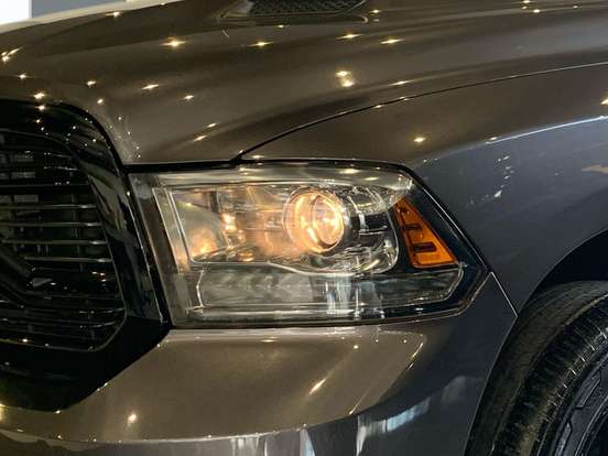 RAM-CLASSIC-5.7 V8 GASOLINA LARAMIE CD 4X4 AUTOMÁTICO RAM-CLASSIC-2022
