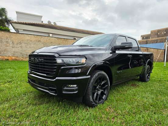 RAM-1500-3.0 HURRICANE 6 BITURBO GASOLINA LARAMIE NIGHT EDITION CD 4X4 AUTOMÁTICO RAM-1500-2025