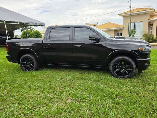 RAM-1500-3.0 HURRICANE 6 BITURBO GASOLINA LARAMIE NIGHT EDITION CD 4X4 AUTOMÁTICO RAM-1500-2025