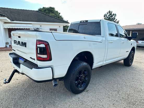 RAM-2500-6.7 I6 TURBO DIESEL LARAMIE NIGHT EDITION CD 4X4 AUTOMÁTICO RAM-2500-2023
