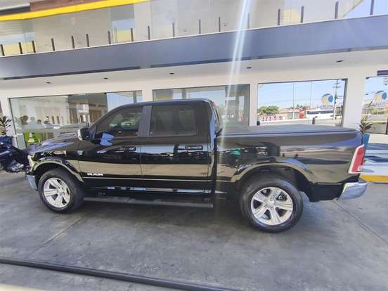 RAM-CLASSIC-5.7 V8 GASOLINA LARAMIE CD 4X4 AUTOMÁTICO RAM-CLASSIC-2022