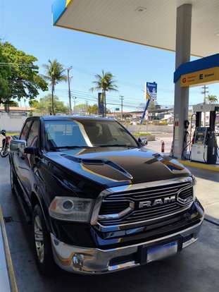 RAM-CLASSIC-5.7 V8 GASOLINA LARAMIE CD 4X4 AUTOMÁTICO RAM-CLASSIC-2022