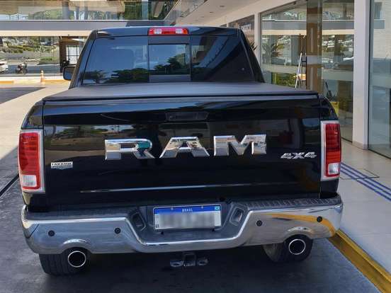 RAM-CLASSIC-5.7 V8 GASOLINA LARAMIE CD 4X4 AUTOMÁTICO RAM-CLASSIC-2022