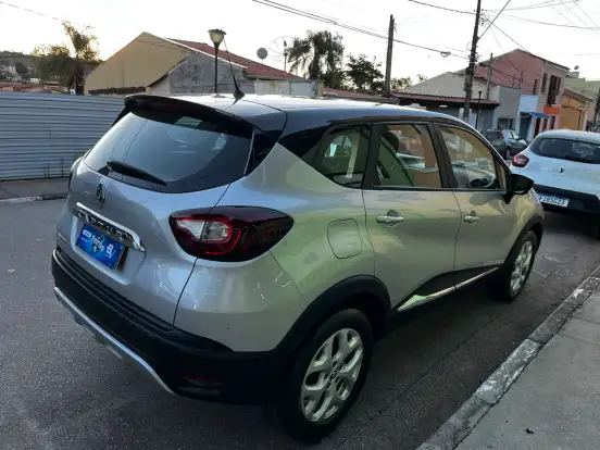 RENAULT-CAPTUR-1.6 16V SCE FLEX ZEN X-TRONIC RENAULT-CAPTUR-2017