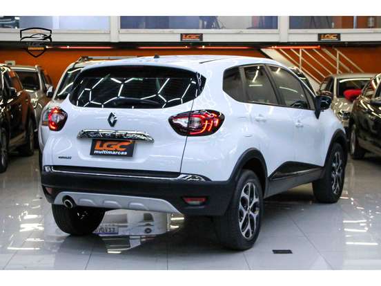 RENAULT-CAPTUR-2018