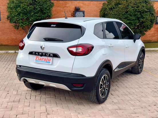 RENAULT-CAPTUR-2019