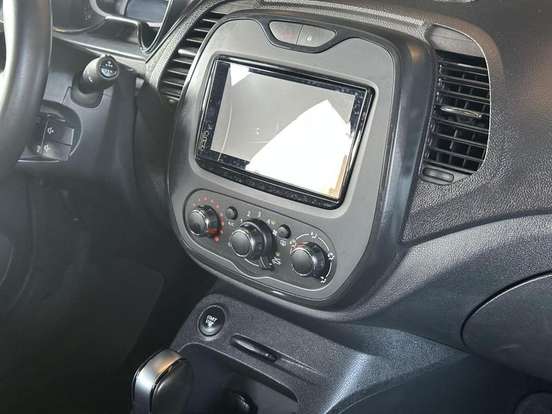RENAULT-CAPTUR-2020
