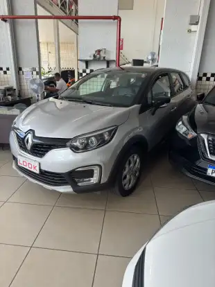 RENAULT-CAPTUR-2017
