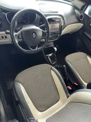 RENAULT-CAPTUR-2017