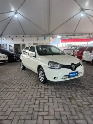 RENAULT-CLIO-2013