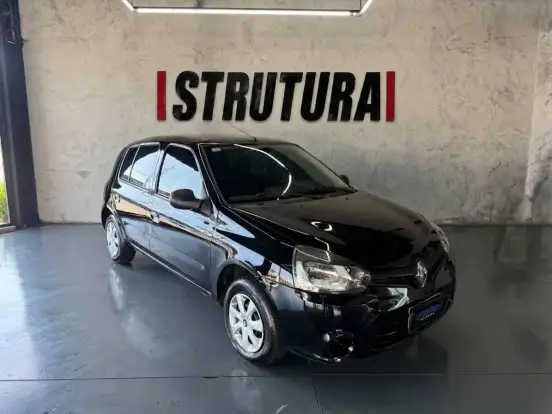 RENAULT-CLIO-2014