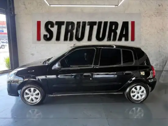 RENAULT-CLIO-2014