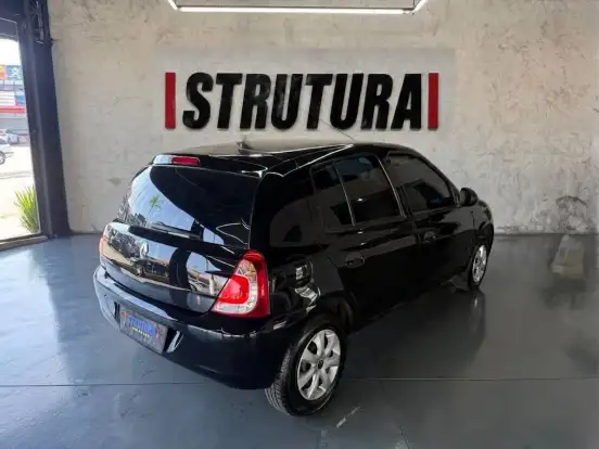 RENAULT-CLIO-2014