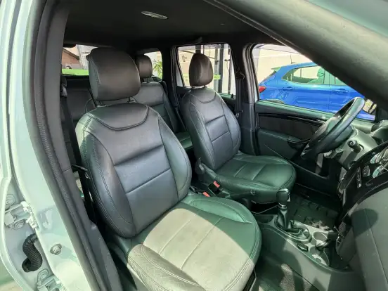 RENAULT-DUSTER-2019