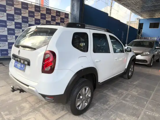 RENAULT-DUSTER-2019