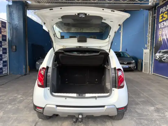 RENAULT-DUSTER-2019