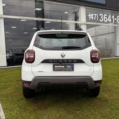 RENAULT-DUSTER-2024
