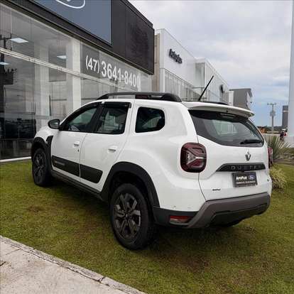 RENAULT-DUSTER-2024
