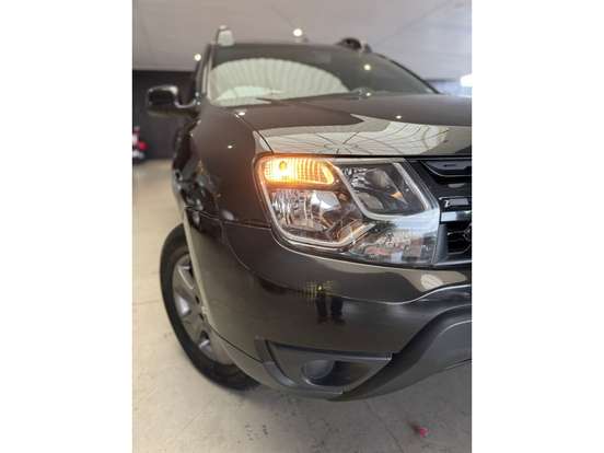 RENAULT-DUSTER-2019