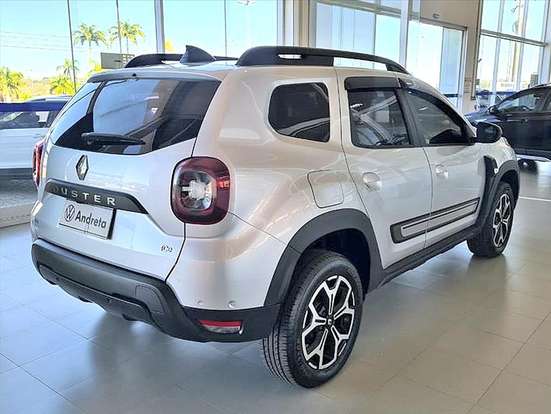 RENAULT-DUSTER-2023