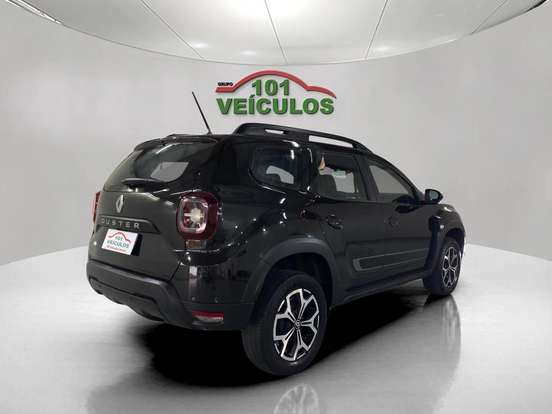 RENAULT-DUSTER-2022