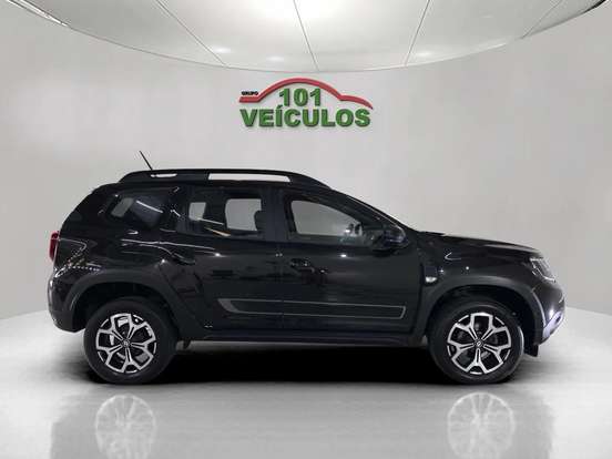 RENAULT-DUSTER-2022