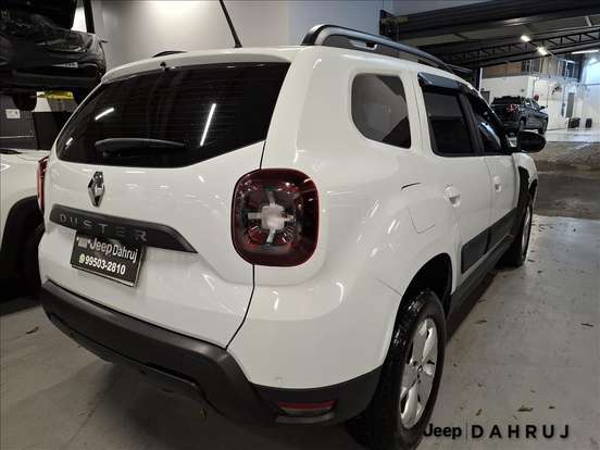 RENAULT-DUSTER-2023