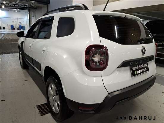 RENAULT-DUSTER-2023