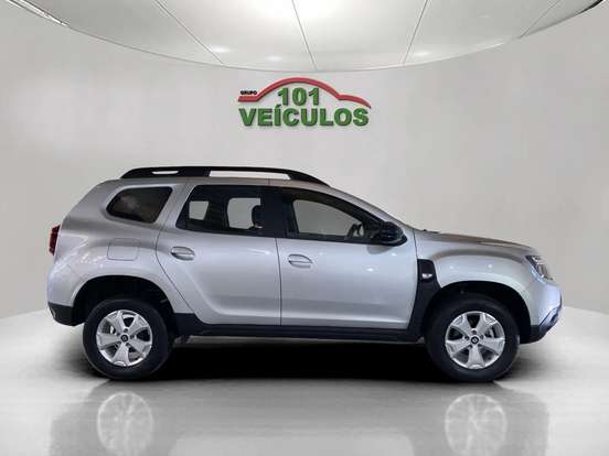 RENAULT-DUSTER-2024