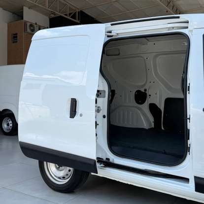 RENAULT-KANGOO-2025