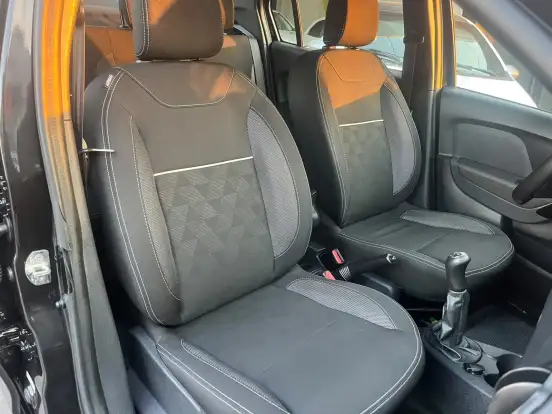 RENAULT-LOGAN-2021