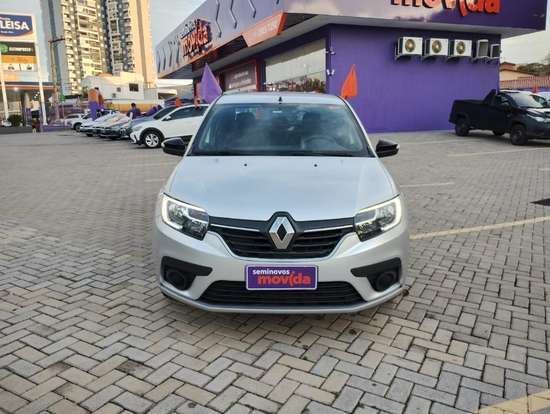 RENAULT-LOGAN-2024