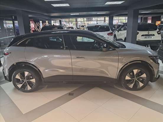 RENAULT-MEGANE-60 KW ELÉTRICO E-TECH EV60 RENAULT-MEGANE-2023