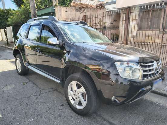 RENAULT-DUSTER-2012