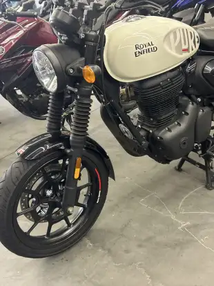 ROYAL ENFIELD-HUNTER 350-2024