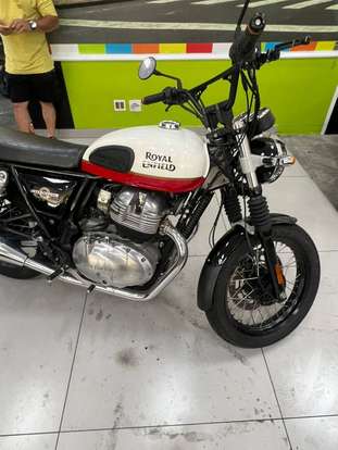 ROYAL ENFIELD-INTERCEPTOR-2024